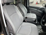 輸入車の修理や整備は高いと思っている人は多いですが、純正品同等の社外品や良質中古部品を使う事により、ディーラーの半分以下での修理、整備も可能です。お気軽にご相談ください