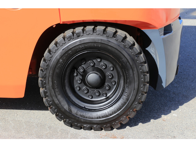 関東輸送費無料 トヨタL&F エンジンフォークリフト ハイマスト4.5m LP