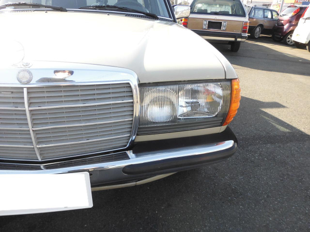 Mベンツ190E-20スポーツラインチサイクル部品取り車各種部品販売