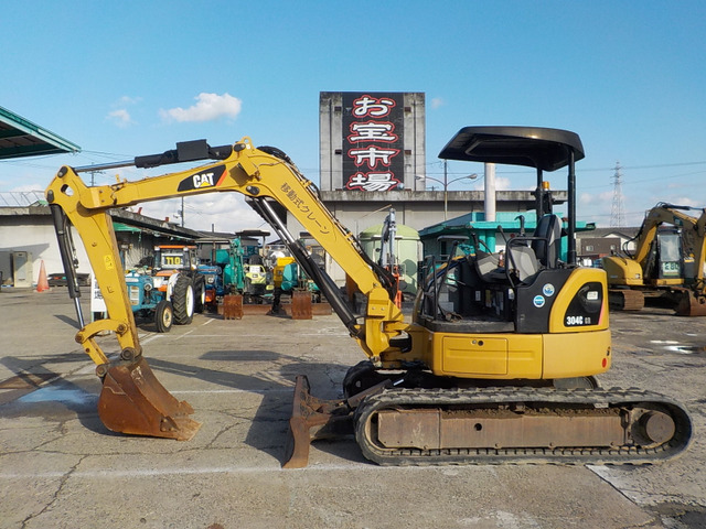 中古車 その他 CAT ミニショベル 岡山発○CAT○304CCR-2クレーン