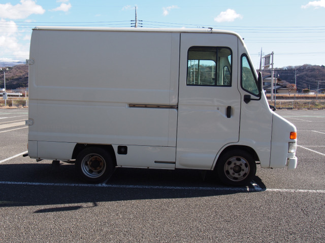 中古車 トヨタ トヨエースアーバンサポーター 3.0 デラックス ディーゼル 3.0ディーゼル 積載1.5t 4AT の中古車詳細  (96