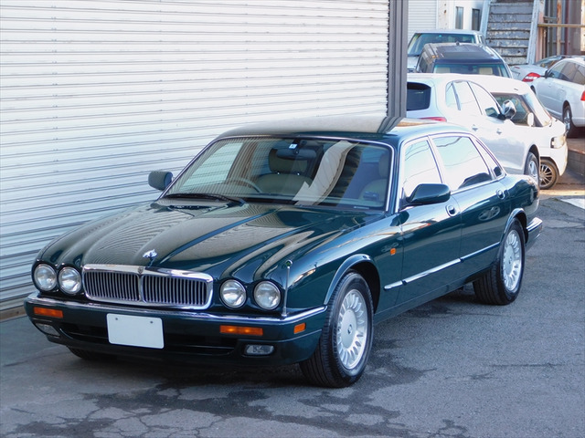 中古車 ジャガー XJ ソブリン 4.0 ロングボディのソブリン! の中古車詳細 (41,951km, ブリティッシュレーシンググリーン, 埼玉県,  259万円) | 中古車情報・中古車検索なら【車選びドットコム（車選び.com）】