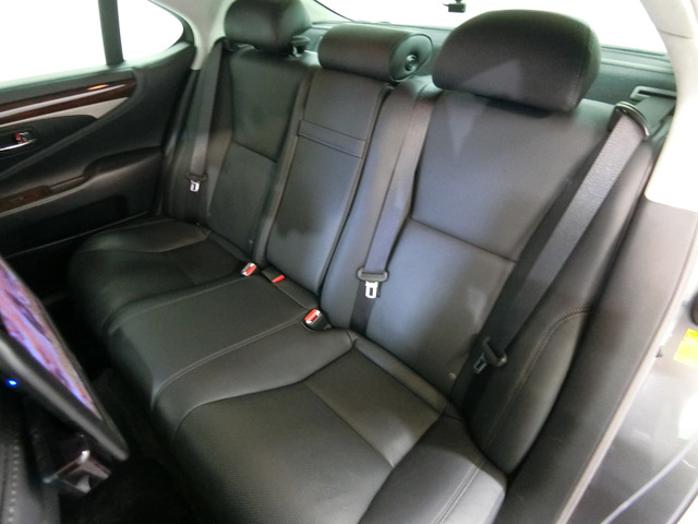 レクサス LS 600h バージョンC Iパッケージ 4WD 禁煙車 レザーシート
