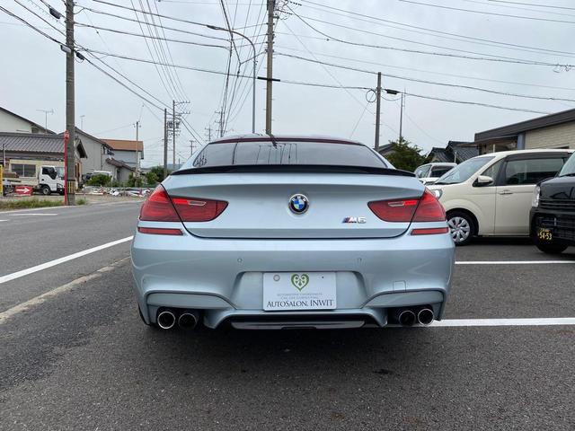 中古車 BMW M6グランクーペ 4.4 黒革シート ブルーキャリパー の中古車