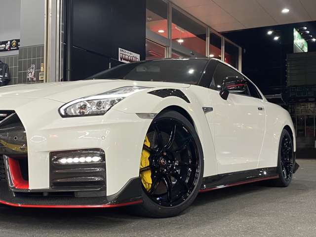 中古車 日産 GT-R 3.8 NISMO 4WD NISMOスポーツリセッティング/ の中古