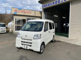 ハイゼットカーゴ  福祉車両 手動スロープ 1台積 4人乗り 電動ウインチサード