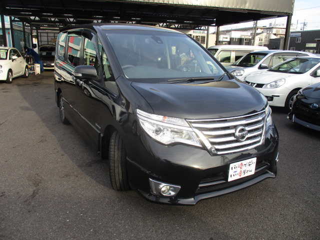 中古車 日産 セレナ 2.0 ハイウェイスター G S-HYBRID 禁煙☆ナビ☆CD