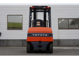 トヨタL&F 電動フォークリフト 9751