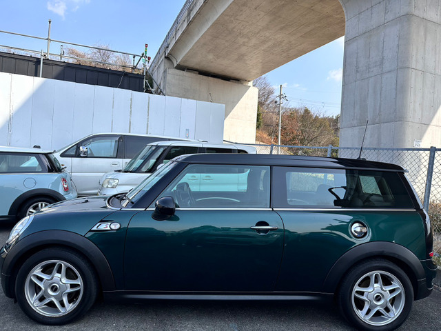 中古車 BMW MINI ミニクラブマン クーパー S 車検整備付き 正規ディーラー車 ETC の中古車詳細 (107,345km, グリーン,  大阪府, 48万円) | 中古車情報・中古車検索なら【車選びドットコム（車選び.com）】