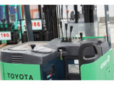 トヨタL&F 電動フォークリフト 8741