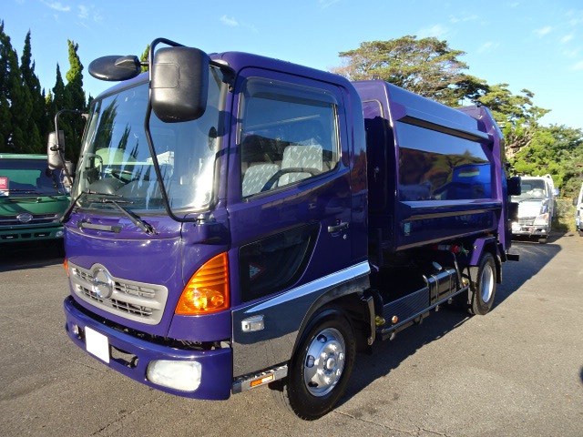 左右のサイドドア有りの4トン車の箱だけ8万円売り