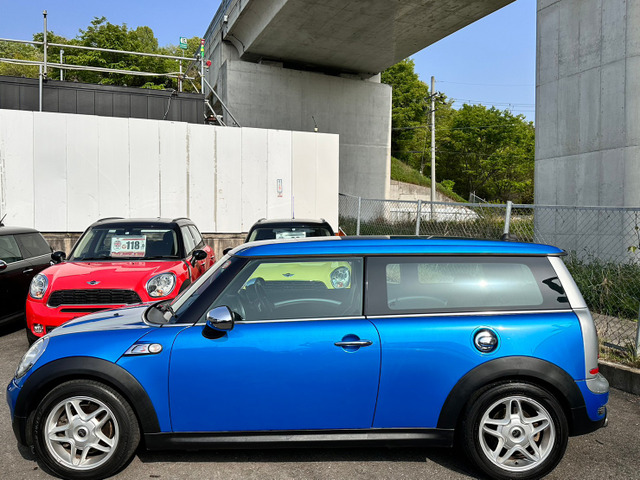 中古車 BMW MINI ミニクラブマン クーパー S 車検整備付き 修復歴無 正規ディーラー車 の中古車詳細 (68,684km, ブルー,  大阪府, 58万円) | 中古車情報・中古車検索なら【車選びドットコム（車選び.com）】