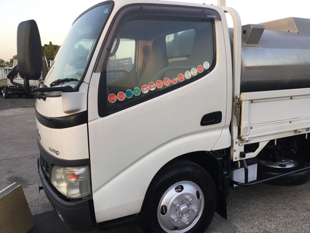 中古車 日野 デュトロ タンク車Nox.PM適合リサイクル料別 の中古車詳細