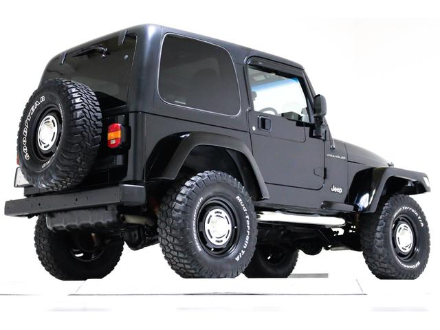 中古車 クライスラージープ ラングラー サハラ ハードトップ 4WD サハラ 4WD ハードトップ リフトアップ ワイドオーバーフェンダー  の中古車詳細 (63,000km, ブラック, 群馬県, 198万円) | 中古車情報・中古車検索なら【車選びドットコム（車選び.com）】