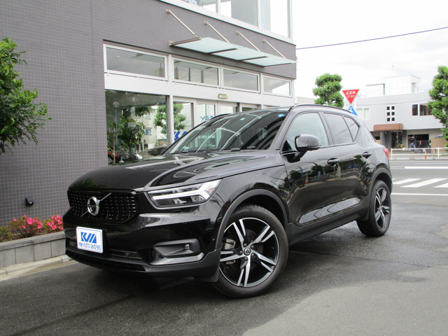 中古車 ボルボ XC40 T4 AWD Rデザイン 4WD パノラマサンルーフ