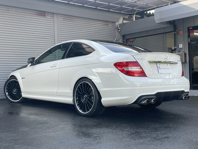 中古車 メルセデス・ベンツ AMG C63クーペ C63 カーボンボンネット