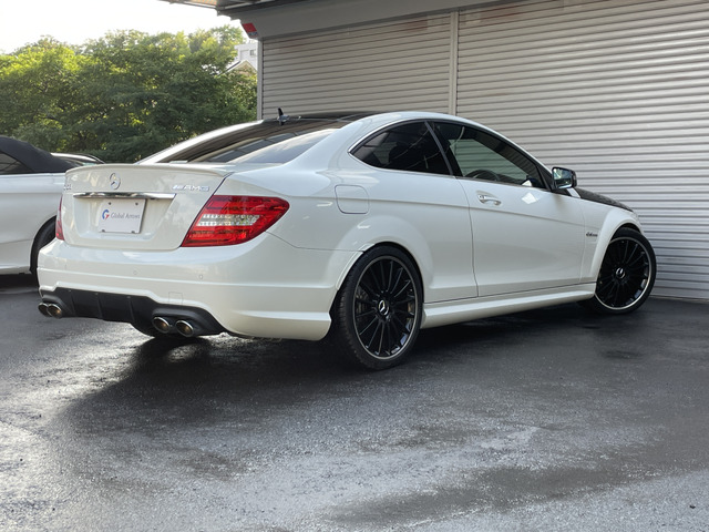 中古車 メルセデス・ベンツ AMG C63クーペ C63 カーボンボンネット