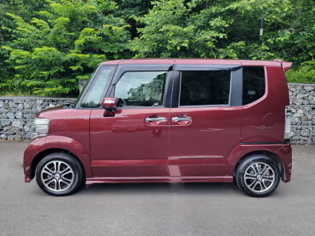 中古車 ホンダ N-BOXカスタム G SSパッケージ 両側電動スライドドア、B