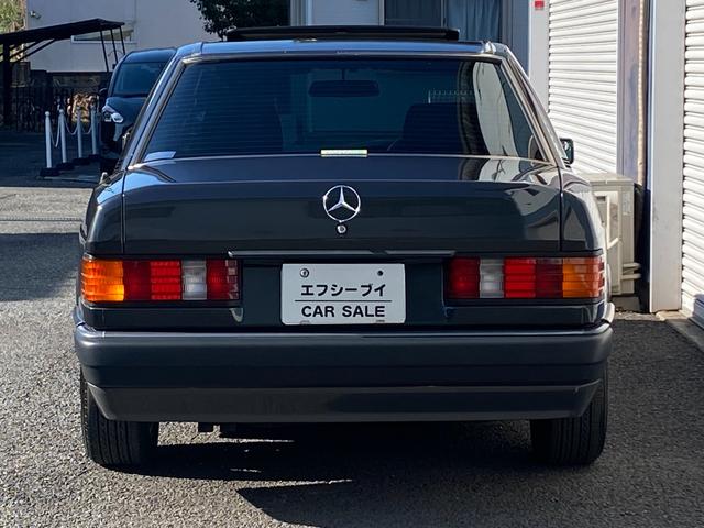 中古車 メルセデス・ベンツ 190E 190E 2.6 スライディングルーフ 右