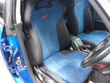運転席シート。