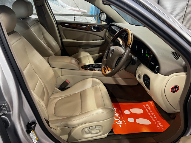 中古車 ジャガー XJ XJ8 3.5 純正ナビ ETC 18インチアルミ の