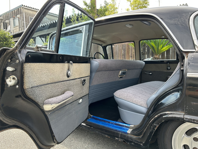 日産 セドリック カスタム 練5シングルナンバー付! の中古車詳細