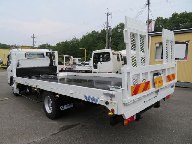 中古車 三菱ふそう キャンター 車載車 回送車 車載 農機具運搬車 の中古車詳細 (500km, ホワイト, 兵庫県, 748万円) | 中古車 情報・中古車検索なら【車選びドットコム（車選び.com）】