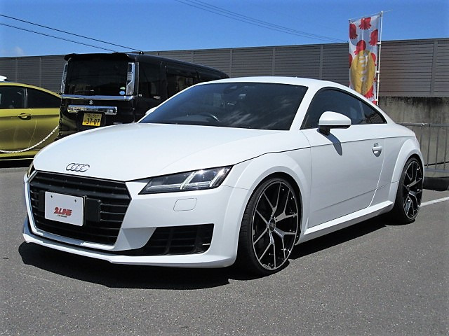 中古車 アウディ TTクーペ 2.0 TFSI REMUSマフラー 20インチ ETC の