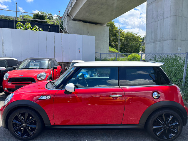 BMW MINI ミニ クーパー S 車検整備付き 修復歴無 正規ディーラー車 の  