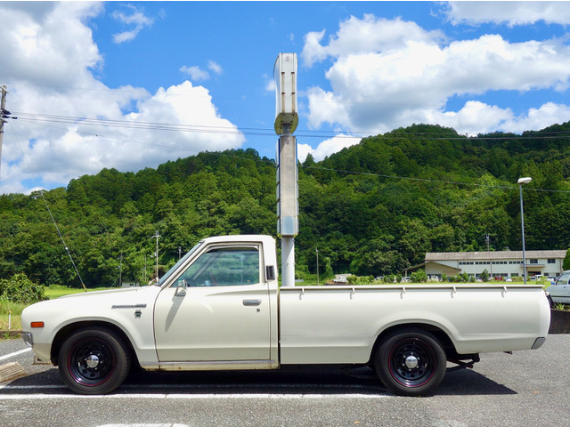 中古車 日産 ダットサン 620トラック/ロング/ベンチシート/ の中古車詳細 (54,445km, クリーム, 兵庫県, 205万円) |  中古車情報・中古車検索なら【車選びドットコム（車選び.com）】