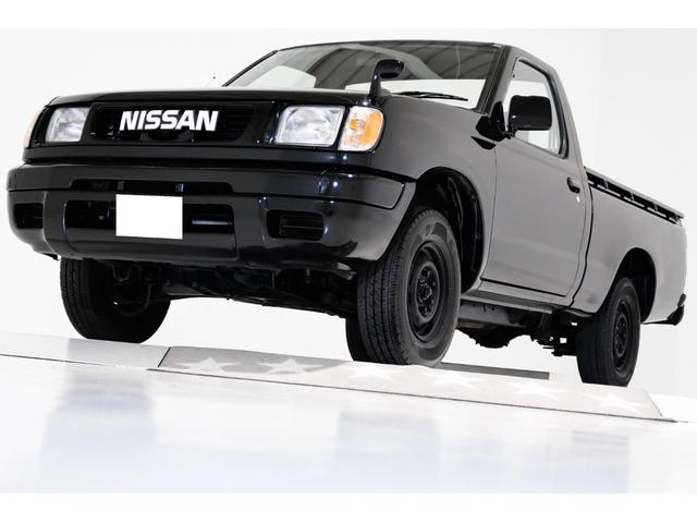 日産 ダットサンピックアップ 4ナンバー ヴィンテージ仕様エンブレム