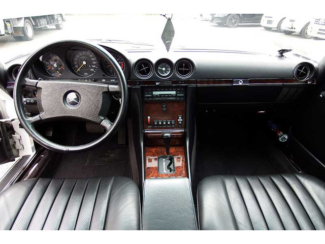 中古車 メルセデス・ベンツ SLクラス 500SL R107 の中古車詳細 (35,000km, ホワイト, 神奈川県, 990万円) |  中古車情報・中古車検索なら【車選びドットコム（車選び.com）】