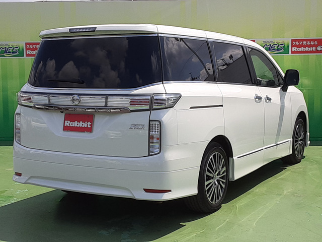 日産 エルグランド 2.5 250ハイウェイスターS 7人乗り 両側