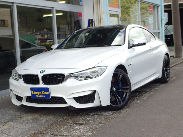 中古車 BMW M4クーペ 3.0 ベース ワンオーナー カーボンルーフ 禁煙 の