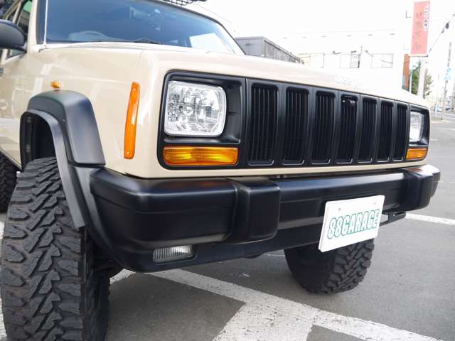 中古車 クライスラージープ チェロキー リミテッド 4WD リフトUP ナビ