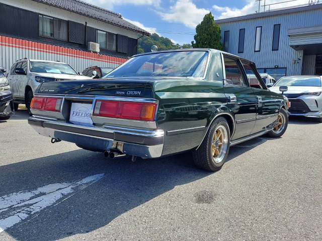 中古車 トヨタ クラウンセダン 2.0 スーパーサルーン の中古車詳細 (65,000km, グリーン, 滋賀県, 価格応談) |  中古車情報・中古車検索なら【車選びドットコム（車選び.com）】