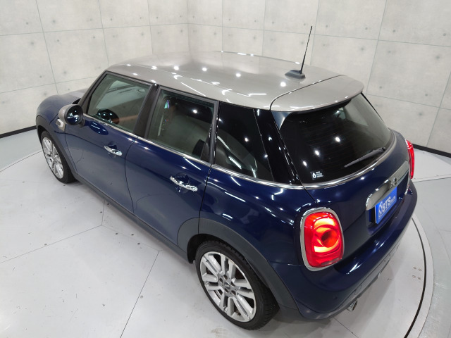 中古車 BMW MINI ミニ クーパー D LEDライト クルコン コーナー