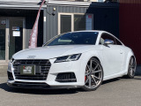 アウディ TTSクーペ