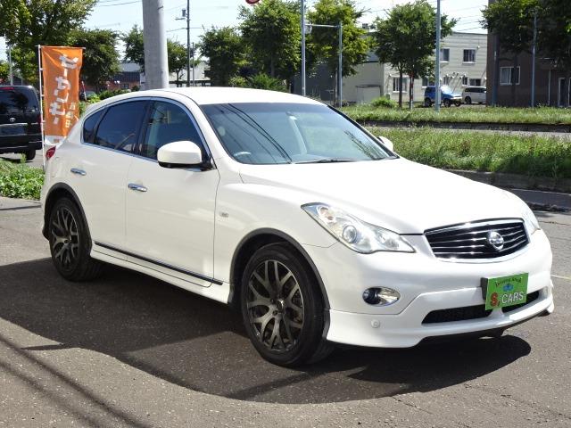 中古車 日産 スカイラインクロスオーバー 3.7 370GT FOUR タイプP 4WD