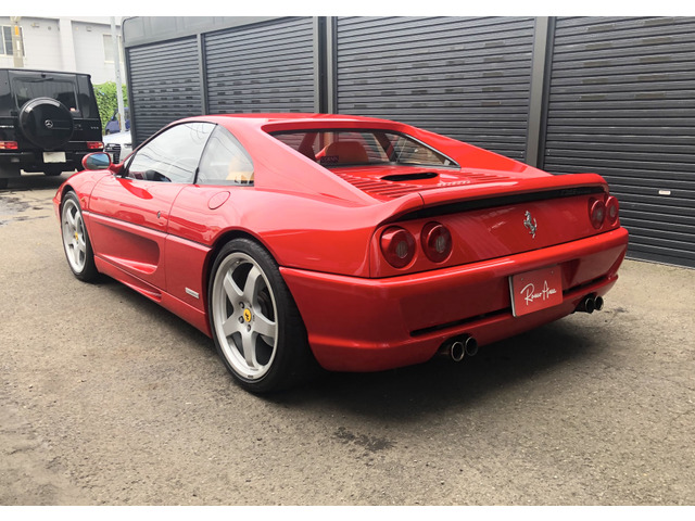 中古車 フェラーリ F355 ベルリネッタ 6M/T 正規D車 クラシケ認定 の