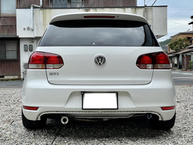 中古車 フォルクスワーゲン ゴルフ GTI 326パワー車高調 外品マフラー