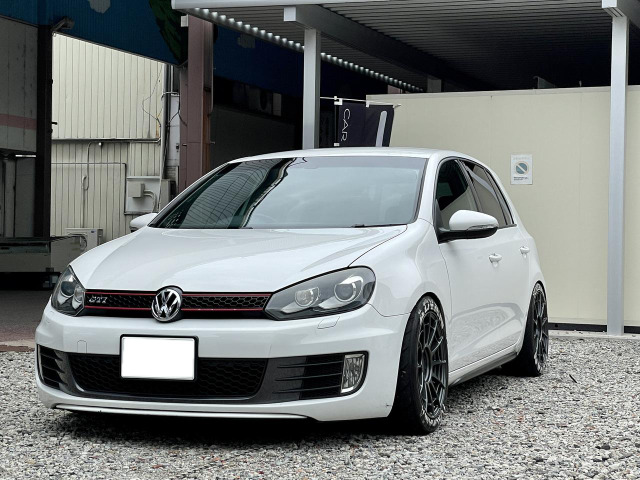 中古車 フォルクスワーゲン ゴルフ GTI 326パワー車高調 外品マフラー