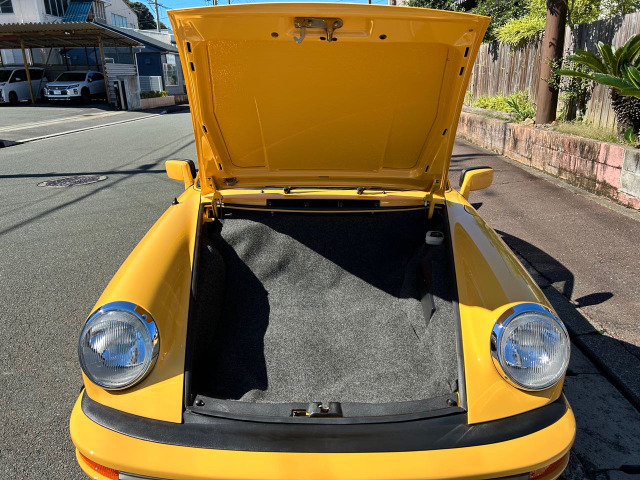 ポルシェ 911 ディーラー車 の中古車詳細 (87,360km, イエロー, 静岡県