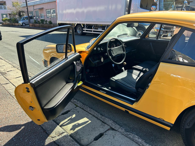 ポルシェ 911 ディーラー車 の中古車詳細 (87,360km, イエロー, 静岡県