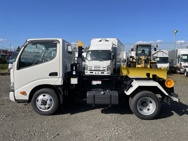 中古車 日野 デュトロ USBオーディオ ドアミラーヒーター の中古車詳細 (894km, ホワイト, 青森県, 629万円) |  中古車情報・中古車検索なら【車選びドットコム（車選び.com）】