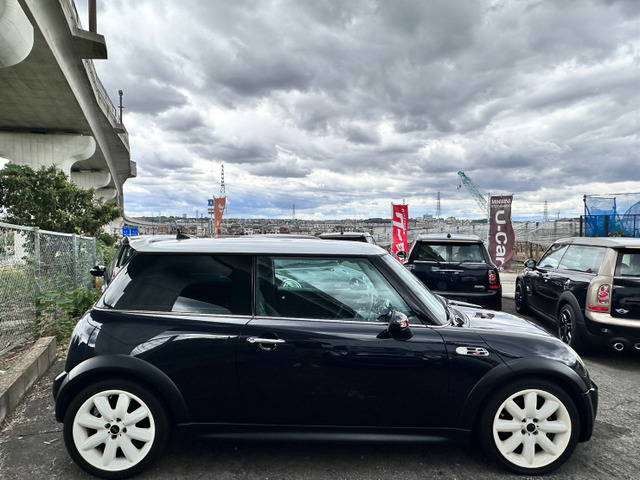 BMW MINI ミニ クーパー S 車検整備付き 正規ディーラー車 修復歴無 の  