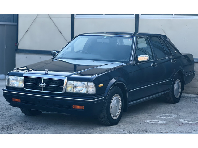 中古車 日産 グロリアセダン 2.0 クラシック ・77