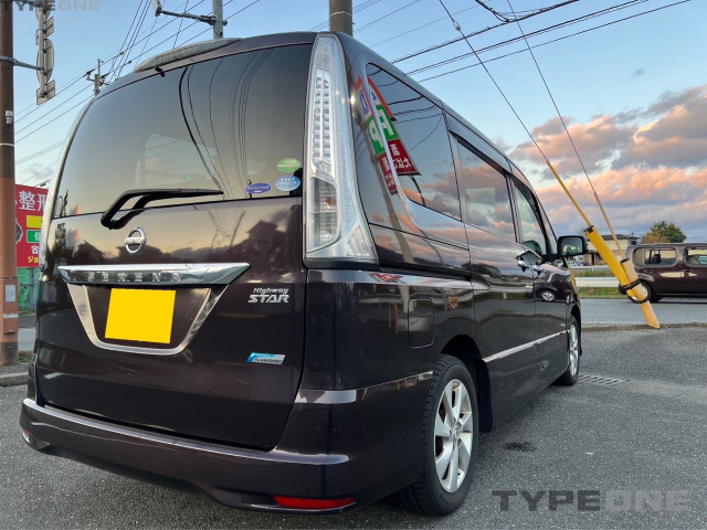 中古車 日産 セレナ 2.0 ハイウェイスター S-HYBRID Vセレクション