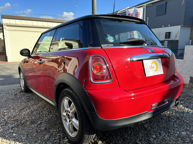 中古車 BMW MINI ミニ ワン 車検2年受渡・保証付 の中古車詳細 (55,700km, レッド/ブラック, 愛知県, 45.7万円) |  中古車情報・中古車検索なら【車選びドットコム（車選び.com）】