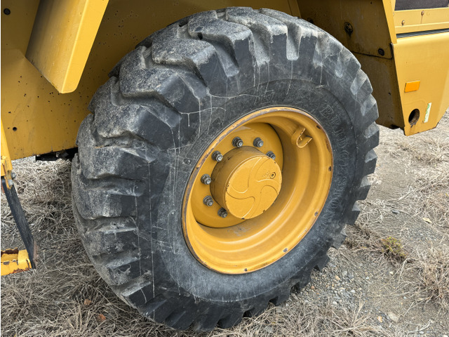 【引き取り限定(千葉)】キャットホイール 回し車 木製 ほぼ未使用 スキッドステアローダー｜ボブキャット｜製品案内｜株式会社斗山